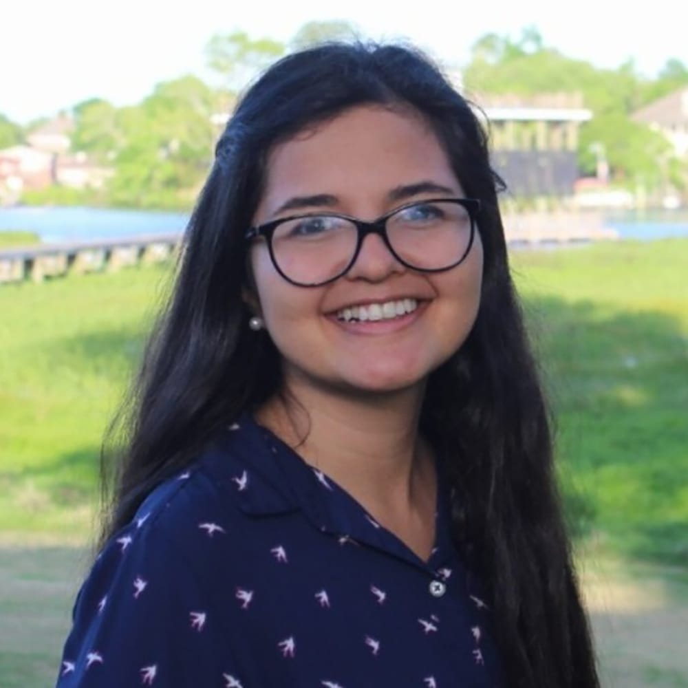 Headshot of Lourdes Batista