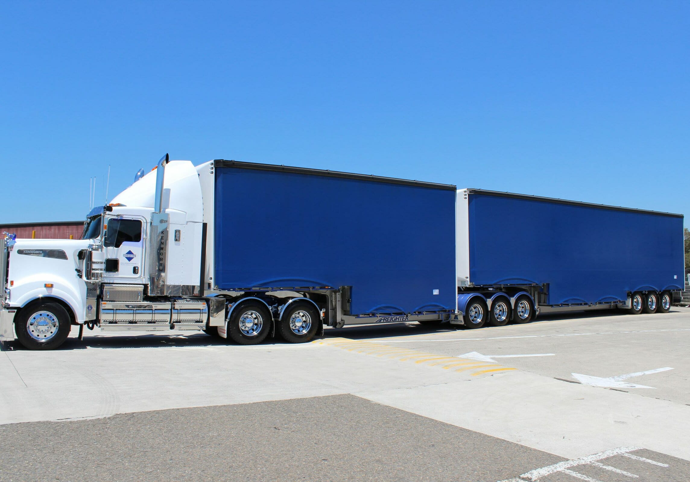 blue truck transporting cold goods